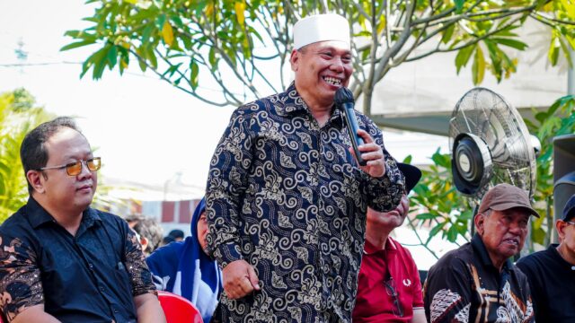 Di Sapa Warga Kebijakan Pemko Medan Disambut Gembira, Rico Waas Pastikan Layanan E- KTP Cukup di Kecamatan untuk Pangkas Birokrasi